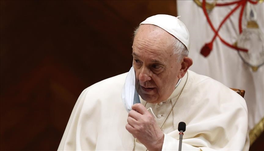 Pope Francis says Ukrainians 'deserve peace'