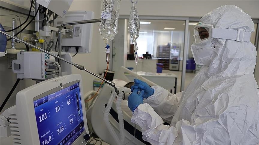 Turkiye reports over 77,400 daily coronavirus cases