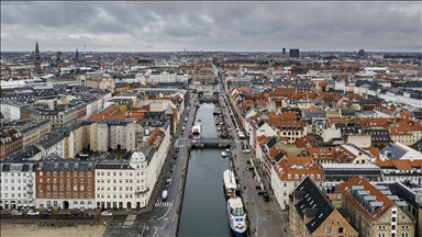 Danimarka, Kovid-19'u kritik hastalık kategorisinden çıkarıyor