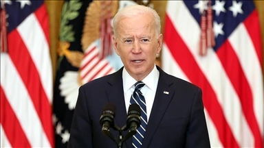 Biden se mantiene comprometido en designar a una mujer afro para la Corte Suprema 