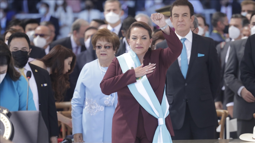 Honduras swears in Xiomara Castro as 1st female president