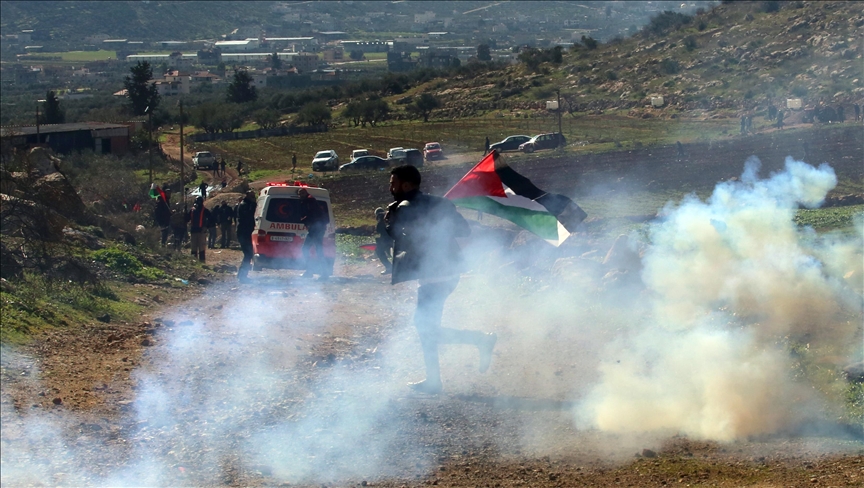 Israeli forces injure 26 Palestinians in anti-settlement rallies