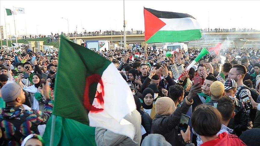 وفدان فلسطينيان يصلان الجزائر لبحث المصالحة الوطنية