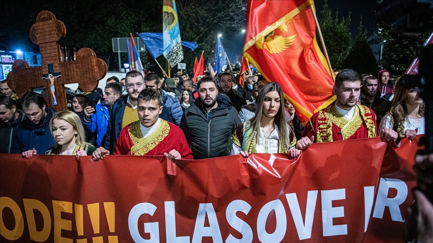 Crna Gora: U Podgorici i večeras održan protest protiv formiranja manjinske vlade