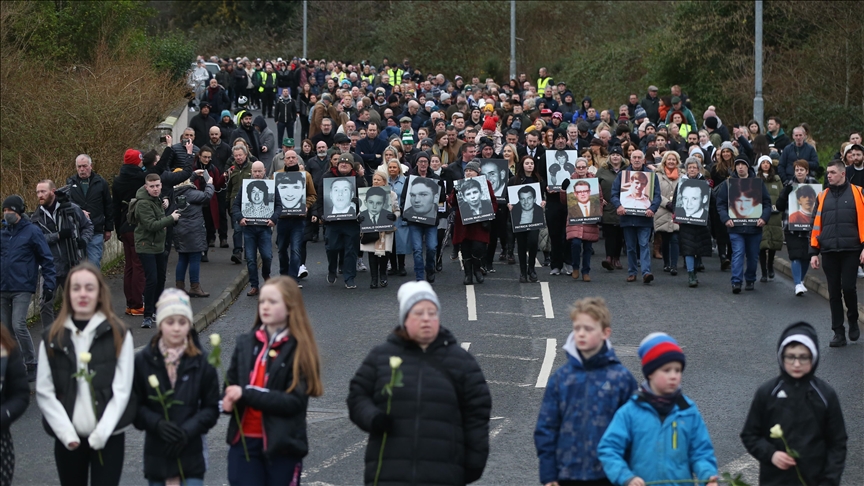 الآلاف يحيون الذكرى الـ50 لمذبحة "الأحد الدامي" بإيرلندا الشمالية