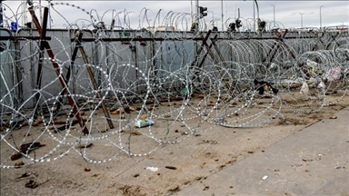 Rwanda reopens border with Uganda as neighbors push for thaw in relations