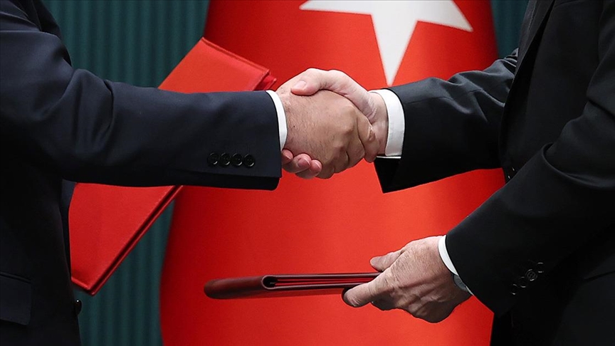 Türkiye yeni ekonomi stratejisiyle dış ticarette iş birliklerine kapı aralıyor