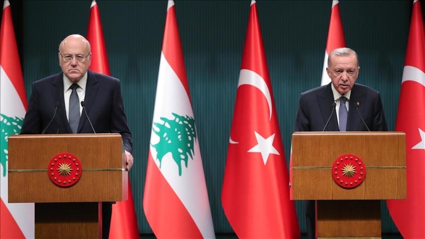 أردوغان: سنواصل الوقوف إلى جانب لبنان 