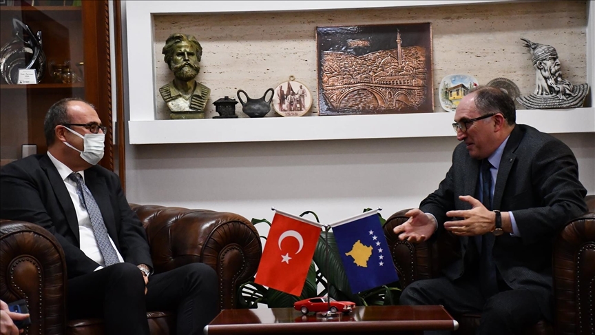 Kosovo: Turski ambasador Sakar posetio opštinu Prizren