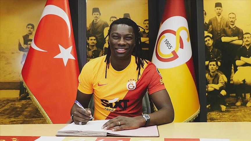 French forward Gomis returns to Galatasaray