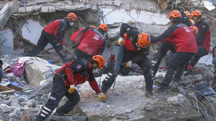 В поисковых операциях фонда İHH в Турции приняли участие 1582 волонтера