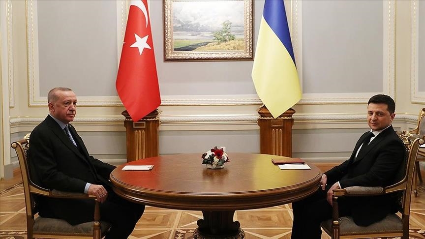 Serokomarê Erdogan digel Serokê Ukraynayê Zelenskiy civiya