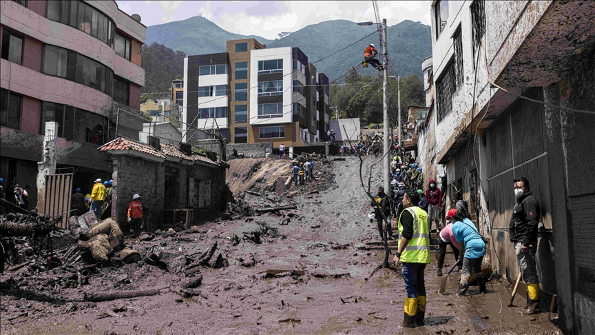 Ekuador, të paktën 23 të vdekur dhe dhjetëra të zhdukur nga përmbytjet 