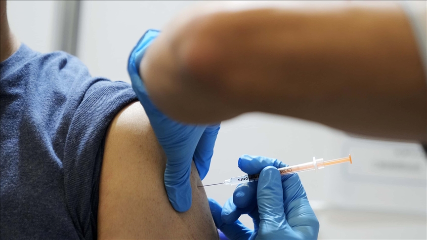 La EMA reitera que las dosis de refuerzo previenen una enfermedad grave por variante ómicron