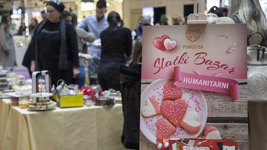 Sarajevo: Veliki odziv građana na humanitarni "Slatki bazar" udruženja Pomozi.ba