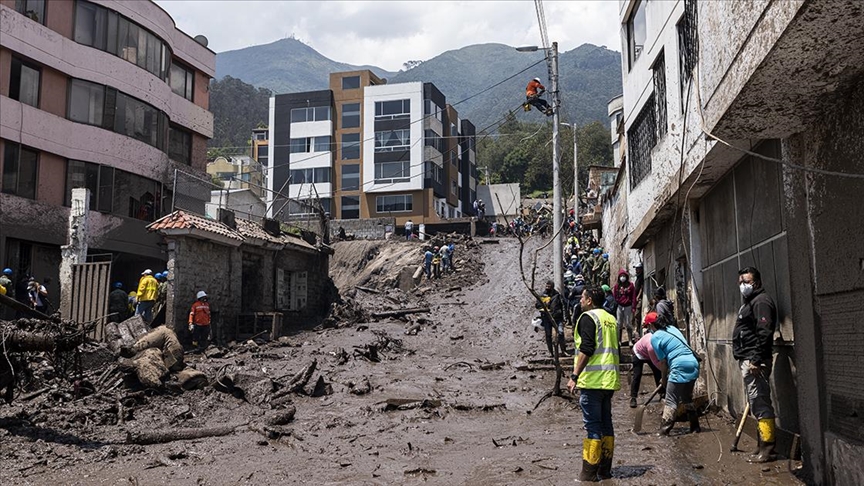 Ekvadorda sel felaketinde ölenlerin sayısı 27ye yükseldi