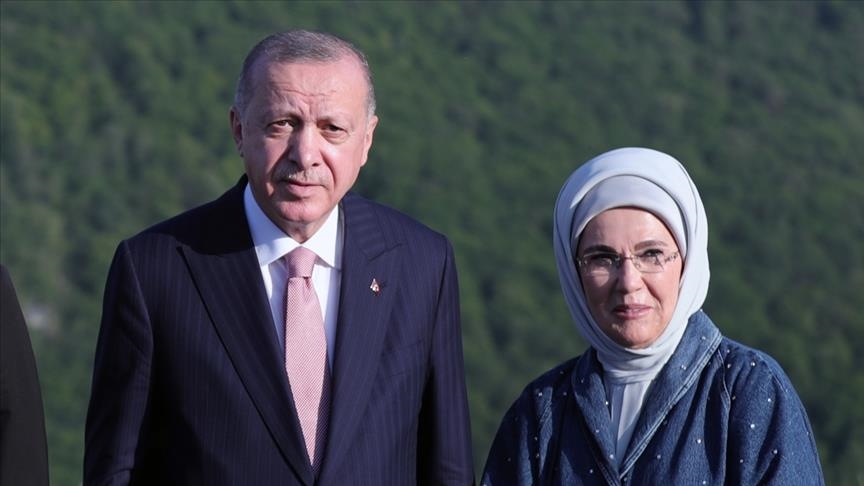 Poruke podrške supružnicima Erdogan: Iz regije brz oporavak poželjeli Izetbegović, Vučić i Osmani