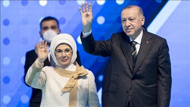 Turkish president, First Lady experiencing 'mild symptoms' after testing positive for COVID-19