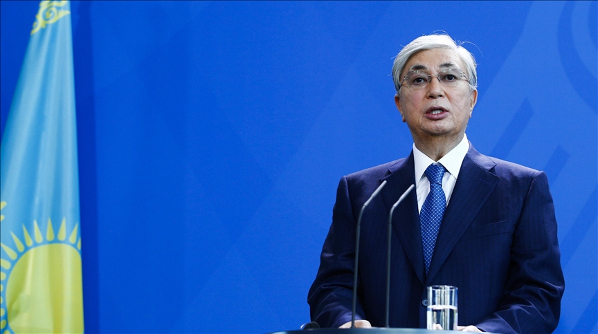 Kazakh leader approves amendments abolishing political powers of founding president