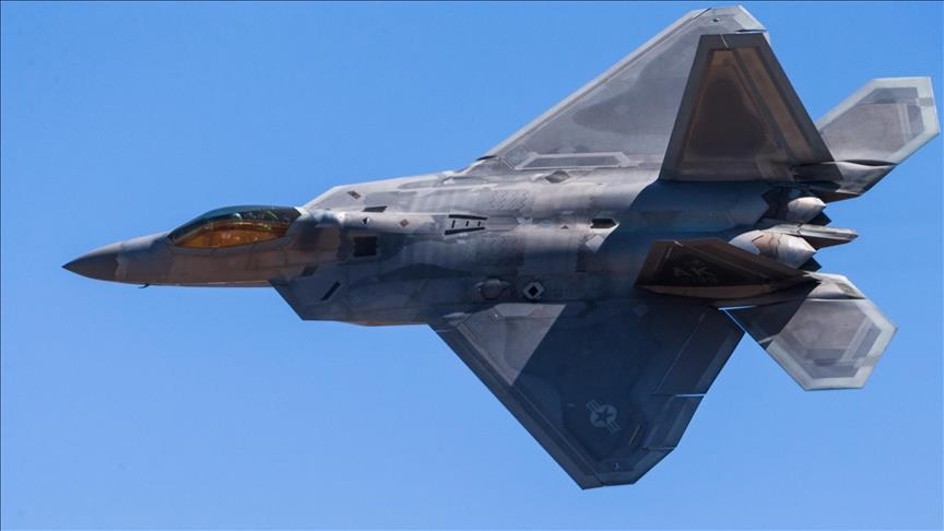 США дислоцируют в ОАЭ эскадрилью истребителей F-22