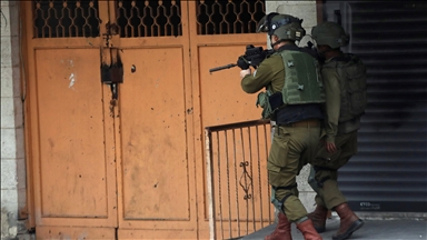 Израильские военные ранили двоих палестинцев на Западном берегу 