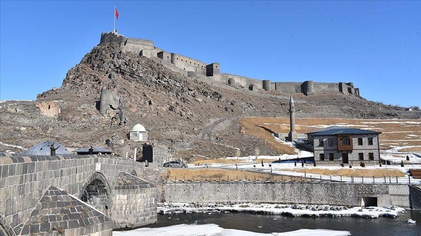 Amid normalization talks, businesspeople in eastern Turkiye await opening of Armenian border