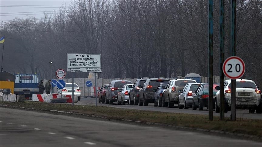 UAE, Kuwait, Iraq urge nationals to leave Ukraine amid tension