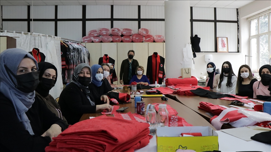 Cübbe diken eller aile bütçesine katkı sağlıyor