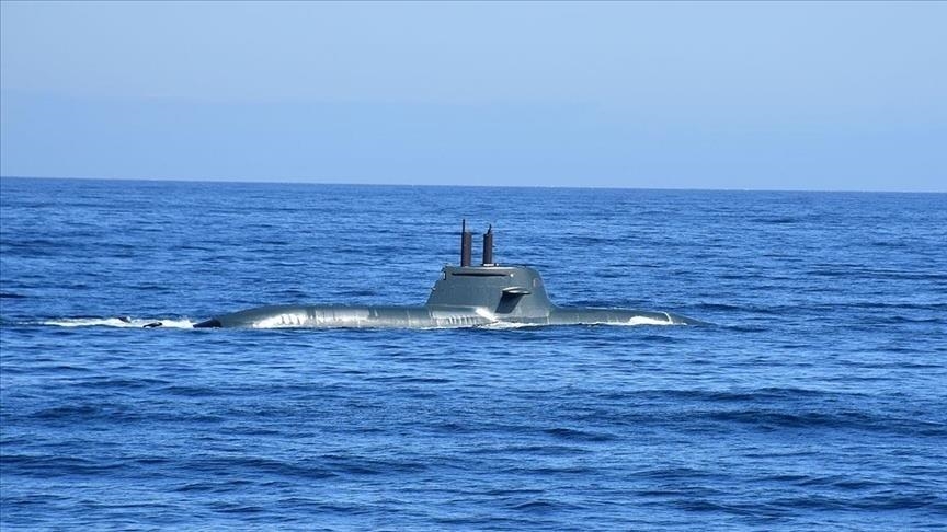 Russia says US submarine violated its waters
