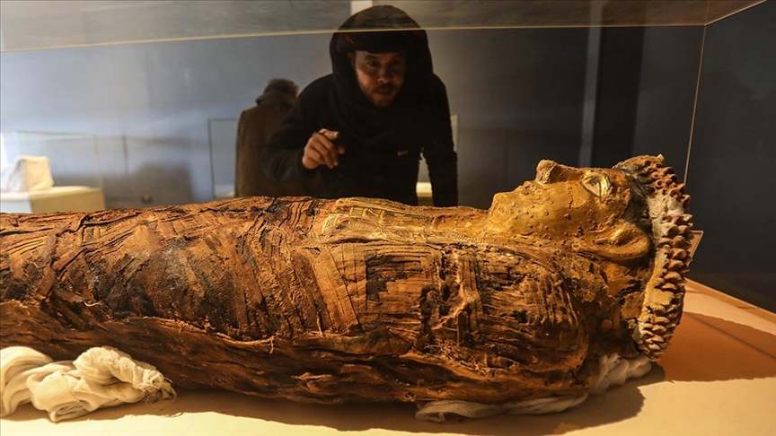 Altın Mumyalar Vadisi Mısırın antik tarihine ışık tutuyor