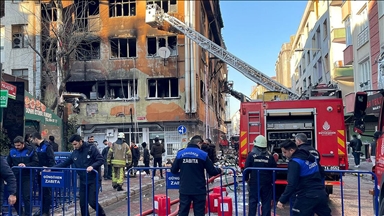 Güngören'de yangın çıkan tekstil imalathanesinde bir kişinin cesedine ulaşıldı
