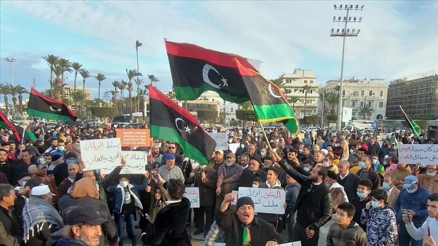 Libya'da Başağa'nın tek rakibi olan Bibas, başbakanlık yarışından hileyle uzaklaştırıldığını söyledi