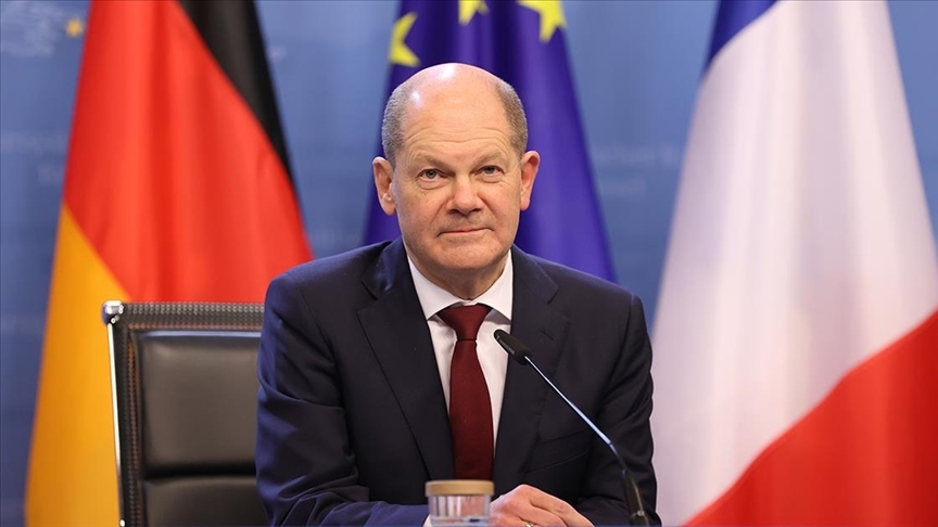 Scholz, Ukrayna krizini Avrupa barışı için çok ciddi tehdit olarak gördüğünü söyledi