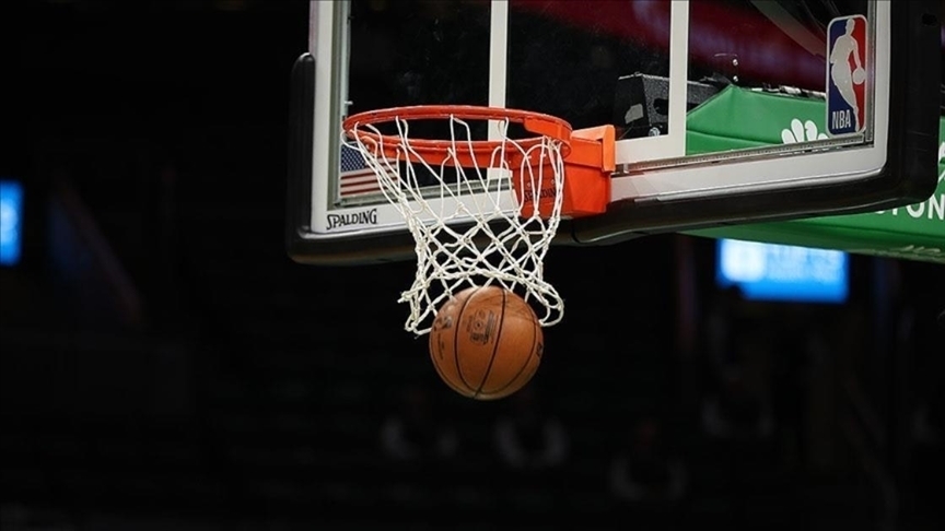 NBAde Bulls, Spursü DeRozanın 40 sayısıyla yendi