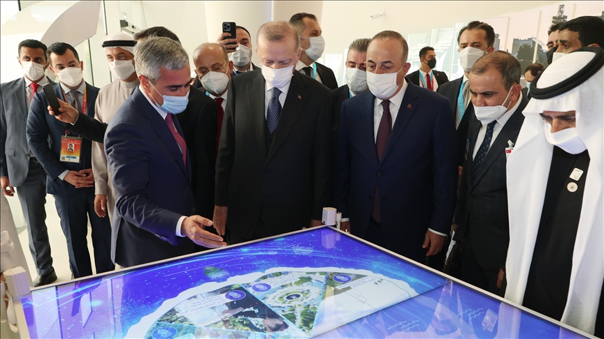 Cumhurbaşkanı Erdoğan, Dubai EXPO 2020'de Türkiye'nin sergi alanını gezdi