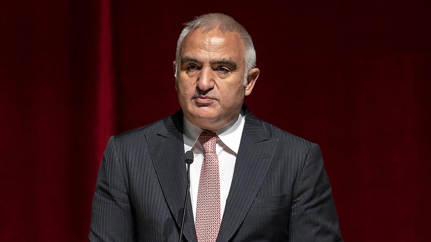 Kültür ve Turizm Bakanı Ersoy: 2028'de 100 milyon turist, 120 milyar gelire gelmemiz gerekiyor