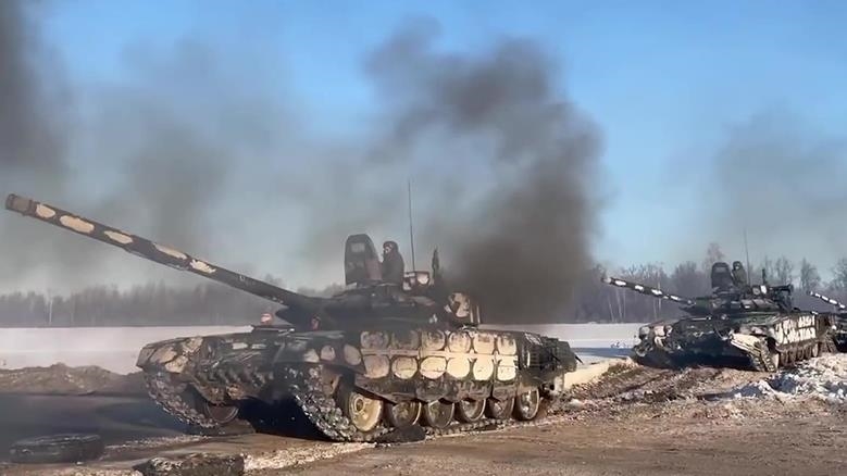 Киев: Отвода российских войск от границы не наблюдается