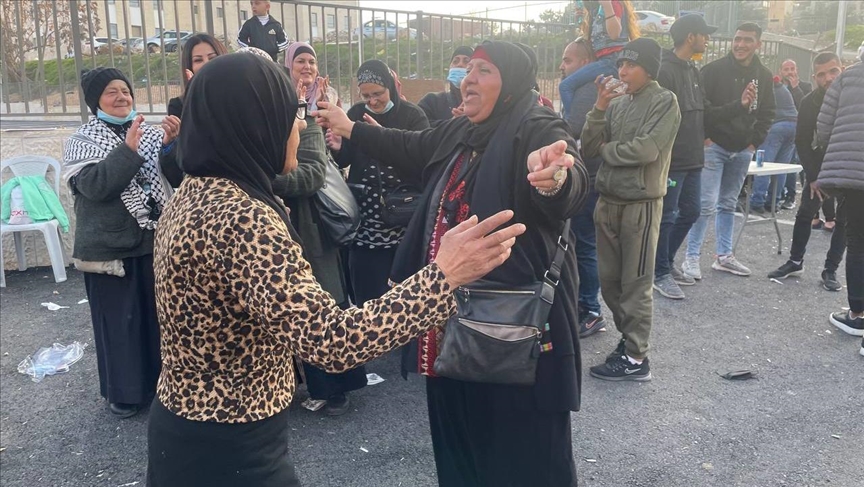 İsrail mahkemesi Şeyh Cerrah'taki Filistinli aileyi evinden zorla çıkarma kararını dondurdu