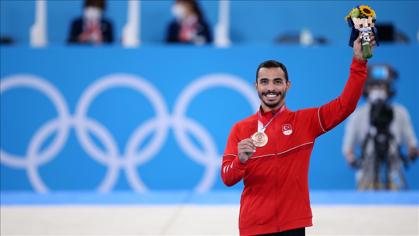 Ferhat Arıcan 2021in en iyi erkek cimnastikçisi seçildi