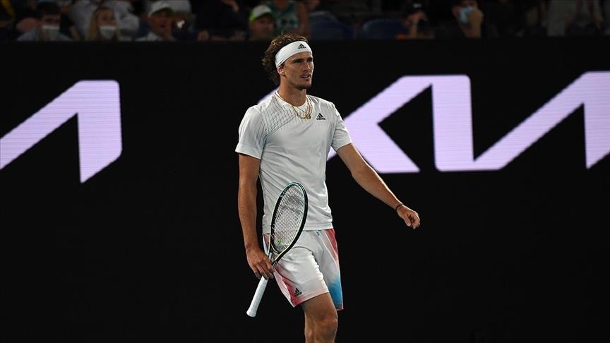 Alexander Zverev expelled from Mexican Open for smashing umpire's chair with racket