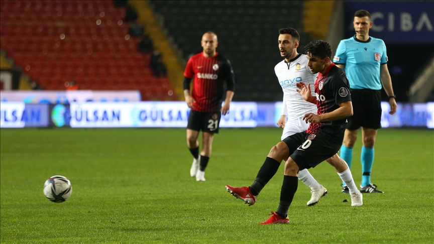 Gaziantep FK- Öznur Kablo Yeni Malatyaspor karşılaşması golsüz beraberlikle sonuçlandı