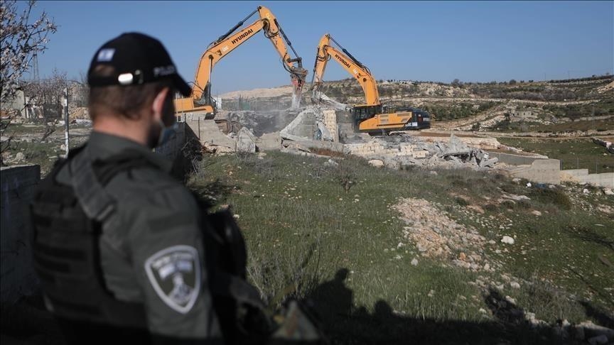 Israeli army demolishes 8 Palestinian homes in West Bank