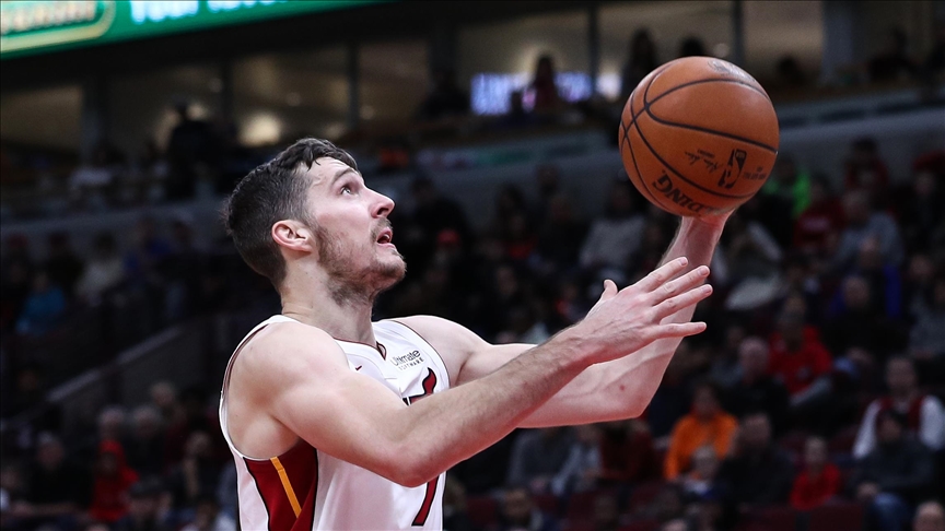 Free-agent guard Goran Dragic moves to Brooklyn Nets