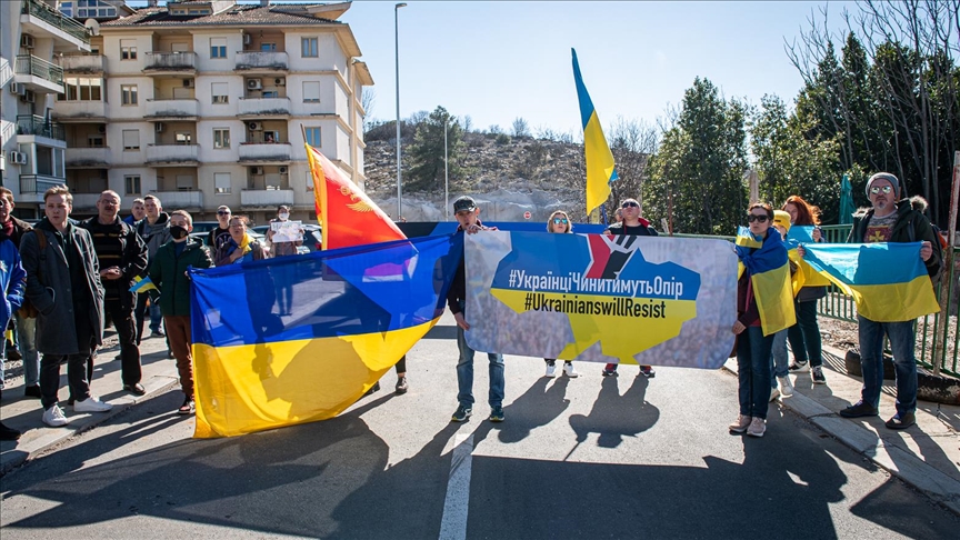 Rusya'nın askeri müdahalesi birçok Avrupa ülkesinde protesto edildi