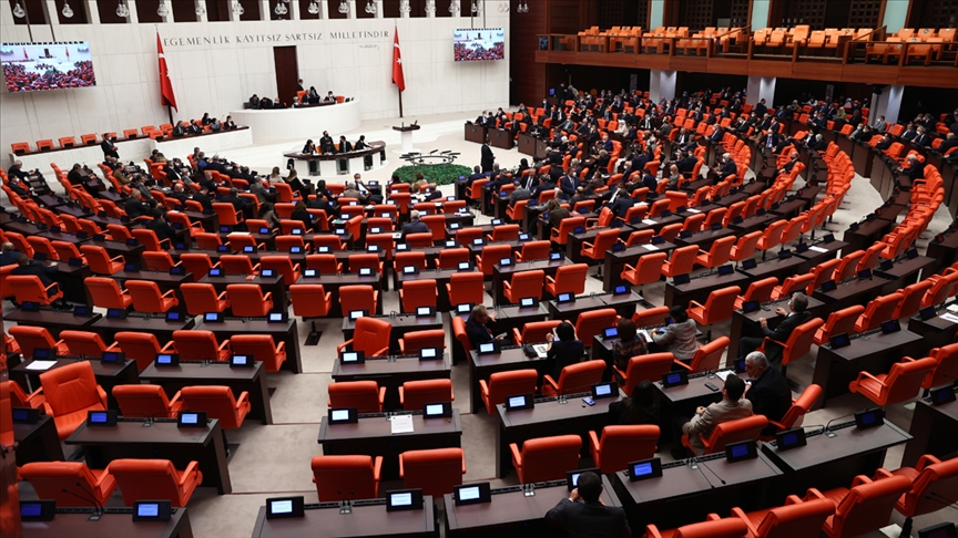 TBMM Genel Kurulu'nda Rusya'nın Ukrayna'ya askeri müdahalesine tepki