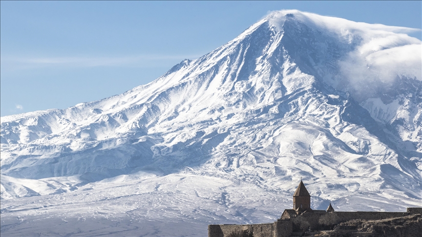 ANALYSIS - Eyes on Vienna as Turkiye-Armenia special representatives meet