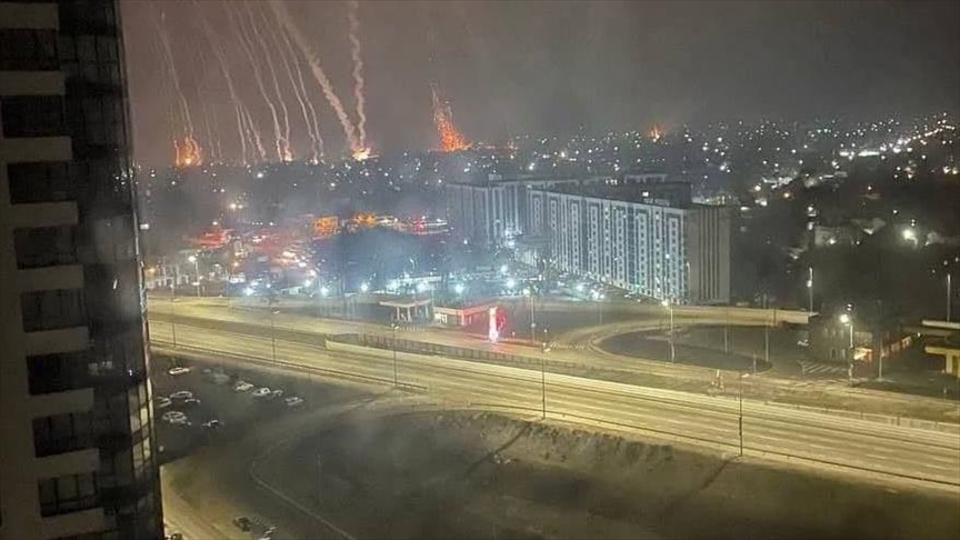 Российская армия вновь бомбит Киев