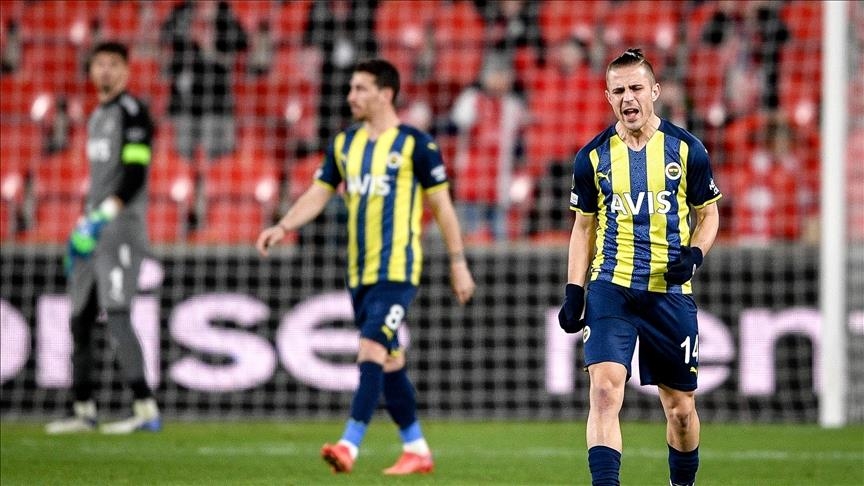 Fenerbahce taste 3-2 loss against Slavia Praha in Istanbul