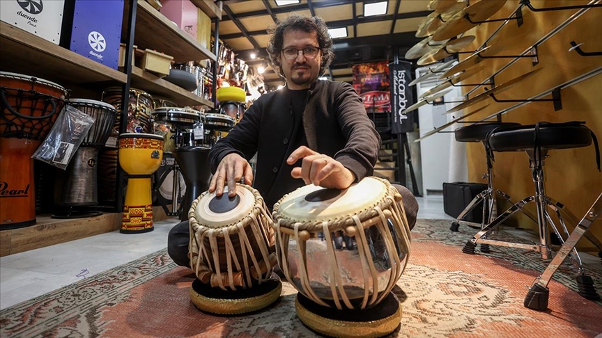Hindistanın geleneksel enstrümanı tablanın tınısını Anadoluya duyuruyor