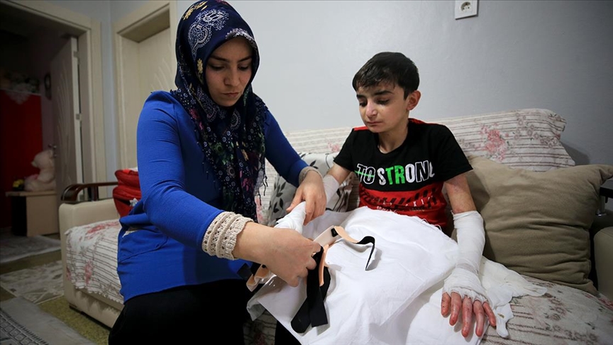'Kelebek hastası' Emircan'ın annesi, oğluna sarılabilmenin özlemini yaşıyor